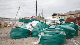 В Нарьян-Мар доставили новые наземные контейнеры для сбора отходов