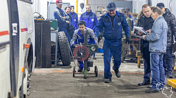 В Нарьян-Марском АТП соревновались слесари по ремонту автомобилей