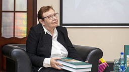 Юбилей отмечает Почетный гражданин, журналист и краевед Людмила Корепанова