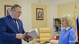 Нарьян-Мар получил книжные подарки от Архангельска в честь 435-летия столицы Поморья
