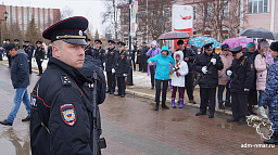 Глава Нарьян-Мара поздравил сотрудников и ветеранов органов внутренних дел с профессиональным праздником
