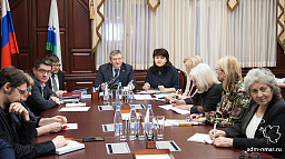 Наталья Бетхер рассказала окружным депутатам о высоком износе коммунальной системы города