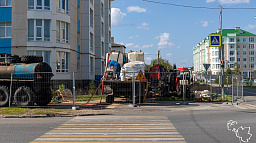 Подрядчик приступил к укладке новых труб на участке водовода от остановки «Кванториум» до Ленина, 5
