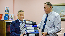Глава Нарьян-Мара Олег Белак выразил благодарность Денису Гусеву за совместную работу