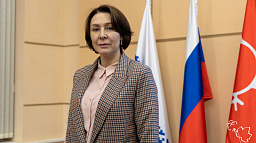 Председатель ТОС «Малый Качгорт» Татьяна Широкова принимает поздравления с днем рождения