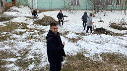 Студенты колледжа присоединились к двухмесячнику по уборке и благоустройству города
