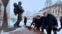 Нарьянмарцев поздравили с 23 февраля