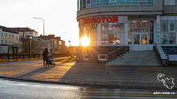 Мать весь день не кормила детей